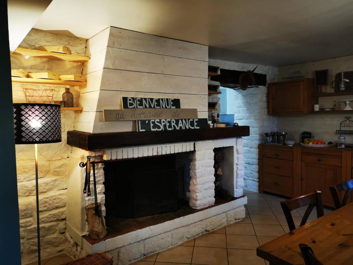 Domaine De L'Esperance, Chambre Rose Bed & Breakfast Bersaillin Dış mekan fotoğraf