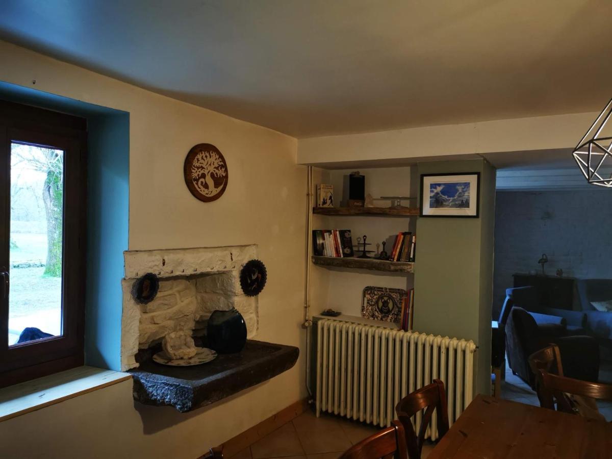 Domaine De L'Esperance, Chambre Rose Bed & Breakfast Bersaillin Dış mekan fotoğraf
